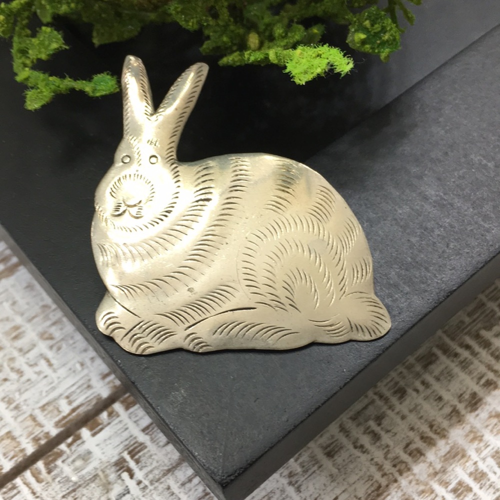 🐇 Silver metal 🐇 RABBIT PIN ‼️ - Picture 4 of 5